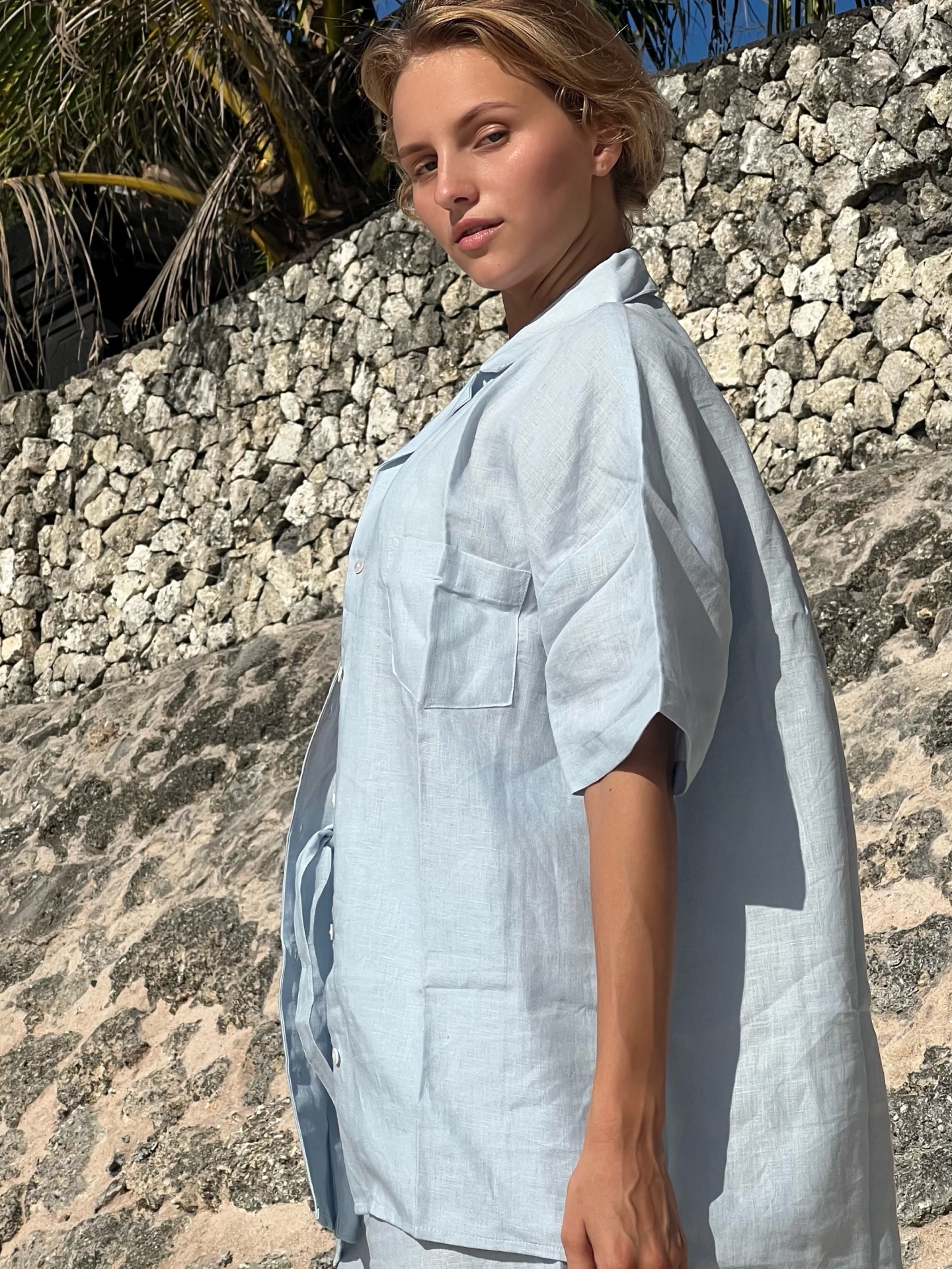 Boyfriend Linen Shirt in Baby Blue