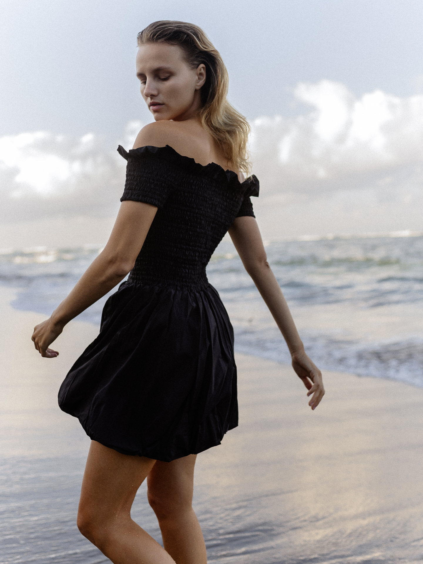 Balloon Cotton Dress in Black