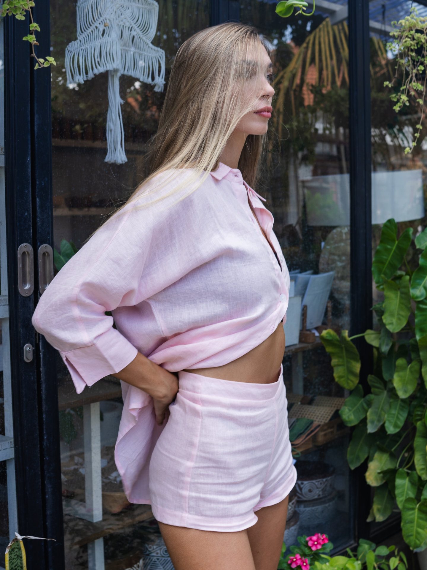 Blooming Linen Shorts in Baby Pink