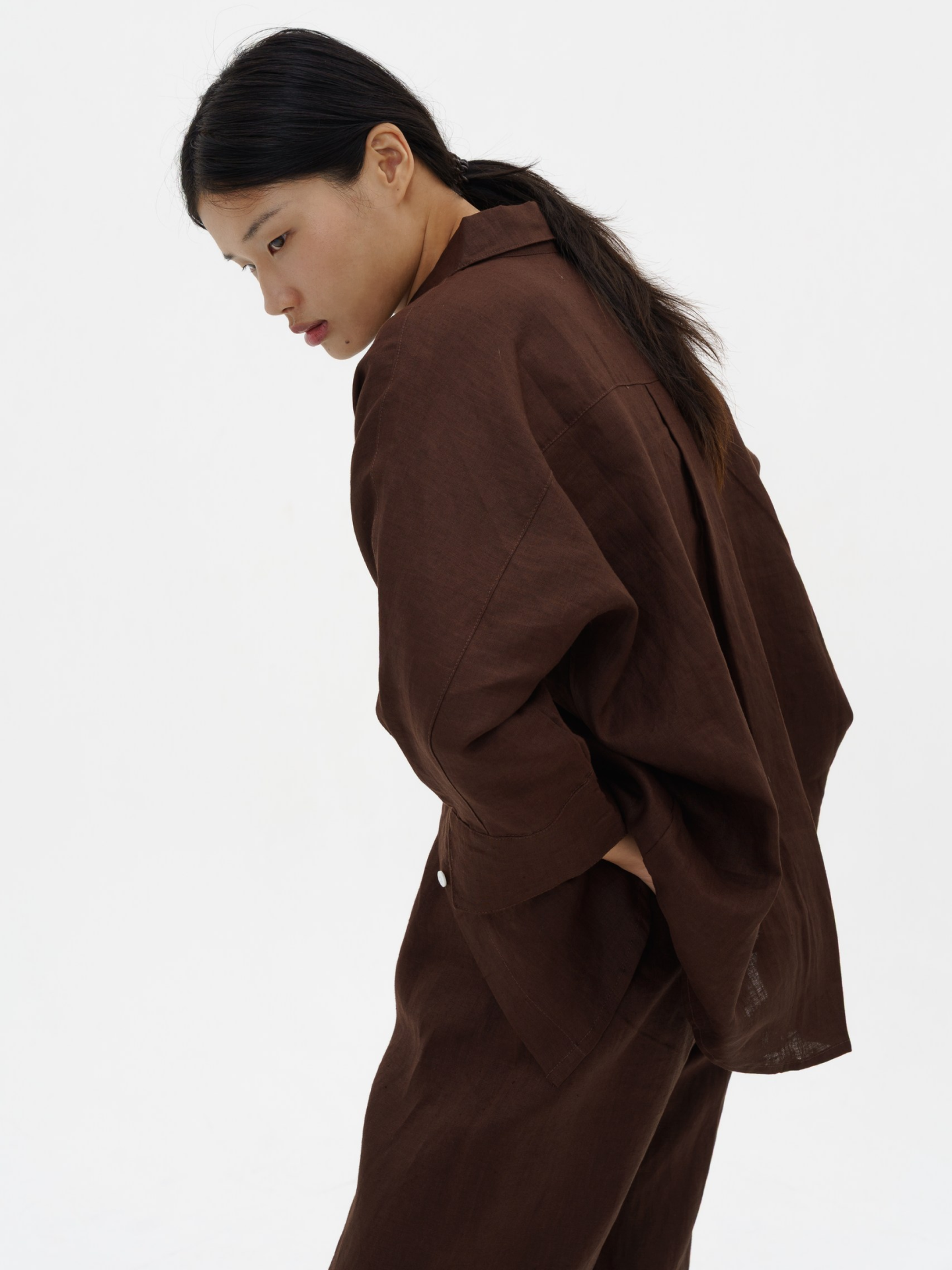 Blooming Linen Shirt in Dark Chocolate