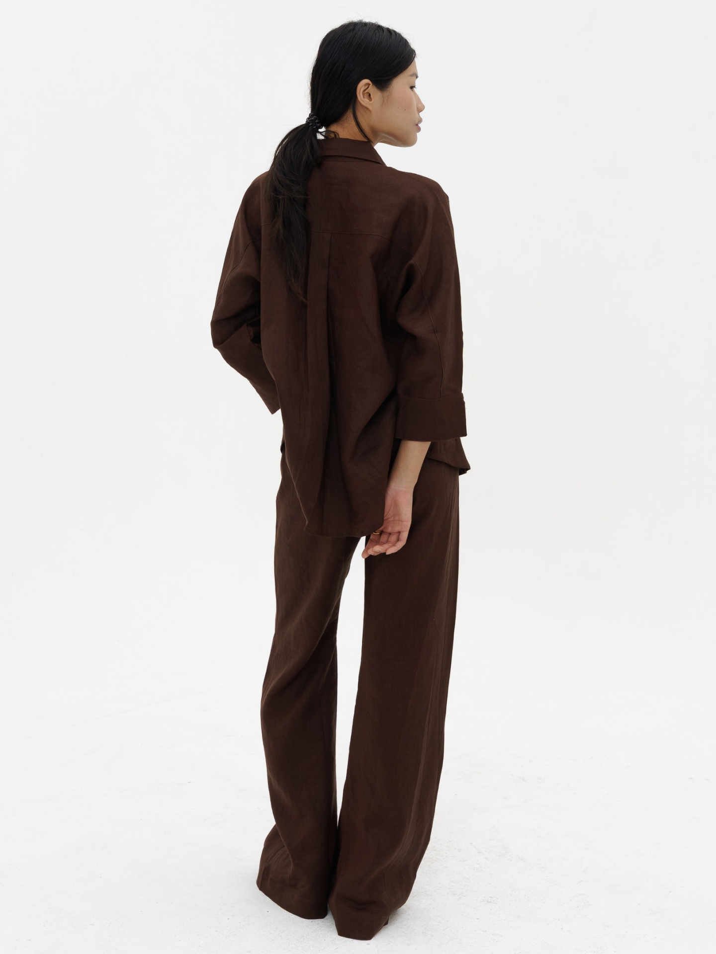Blooming Linen Shirt in Dark Chocolate
