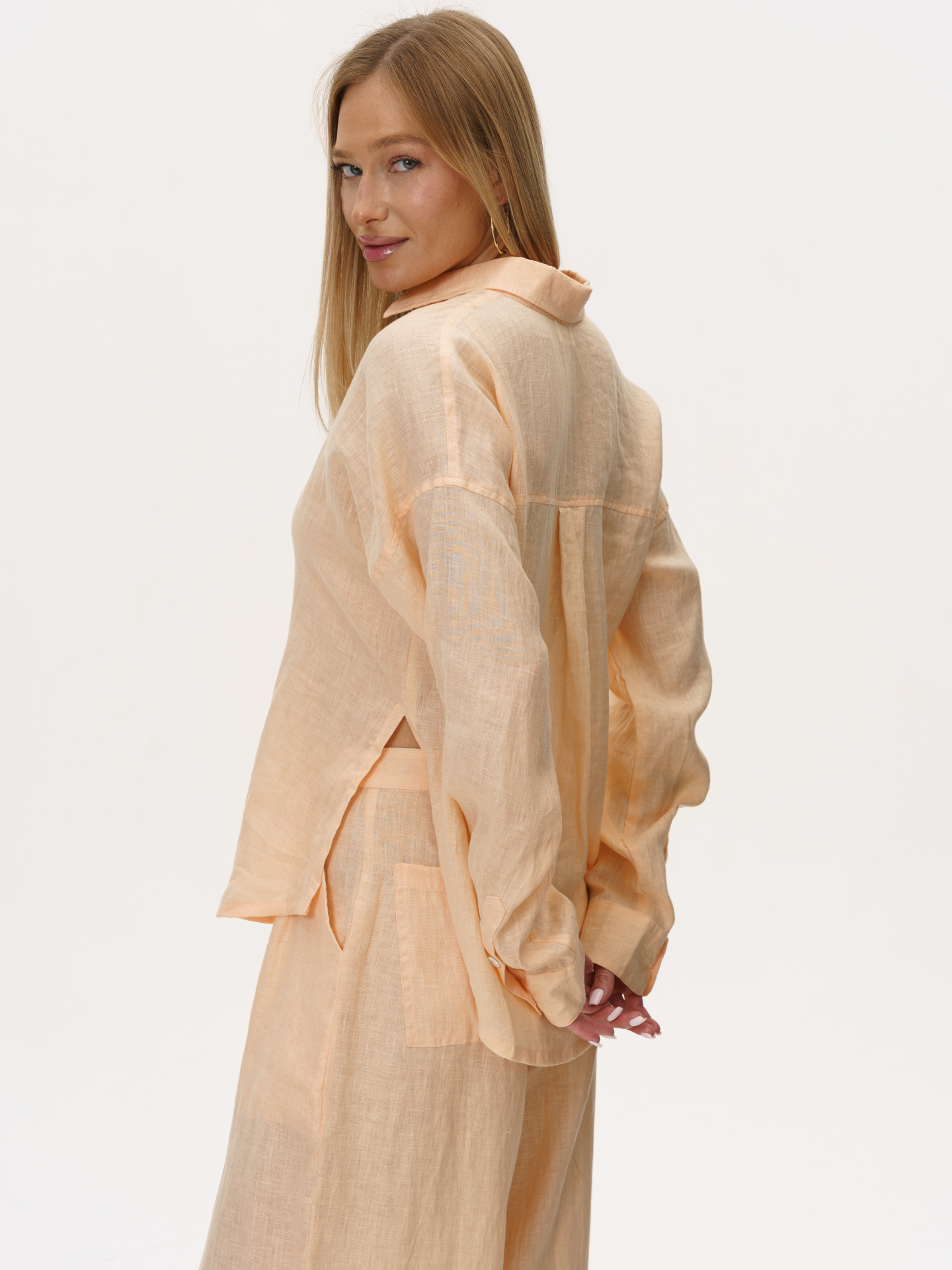 Aura Linen Shirt in Peach