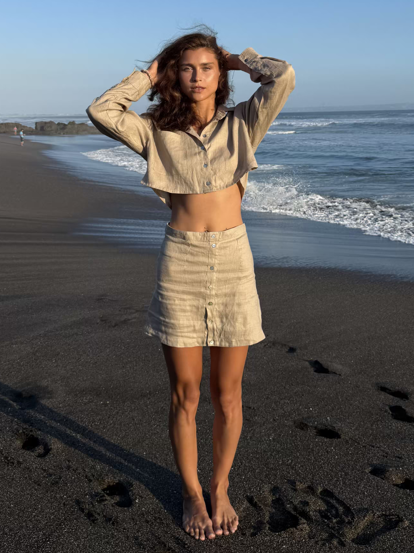 Forme Linen Crop Shirt in Earth