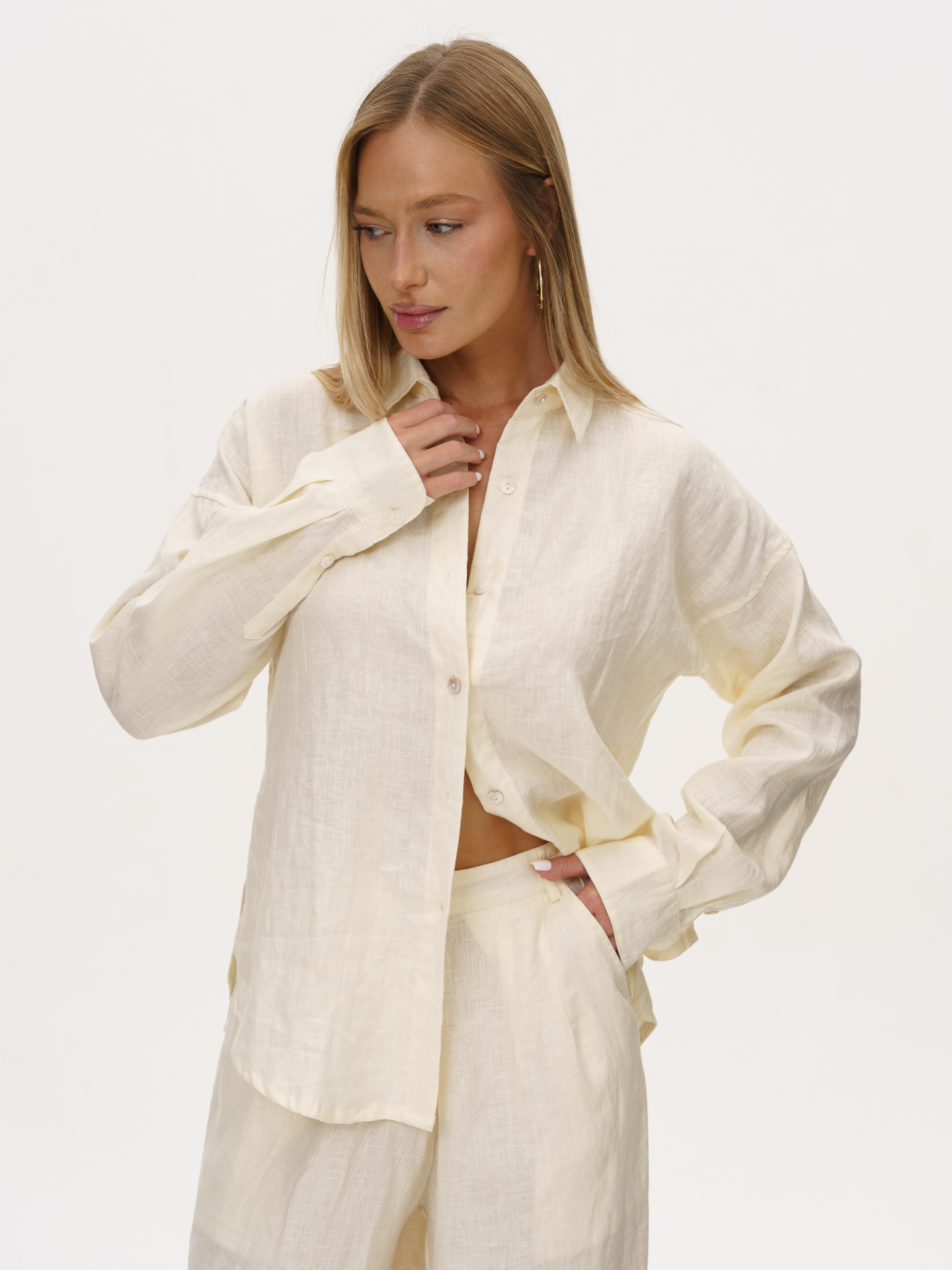 Aura Linen Shirt in Vanilla